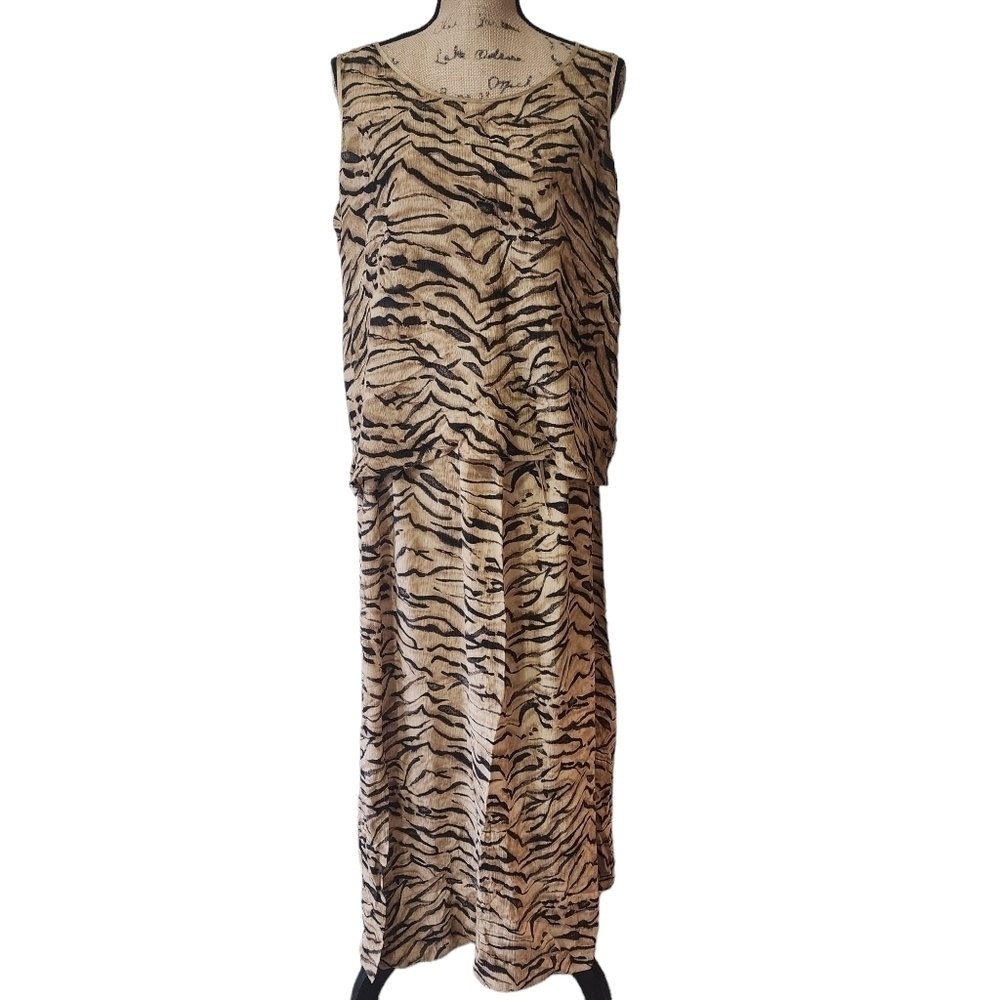 100% Silk Amanda Smith Matching Top & Skirt Set XL/L